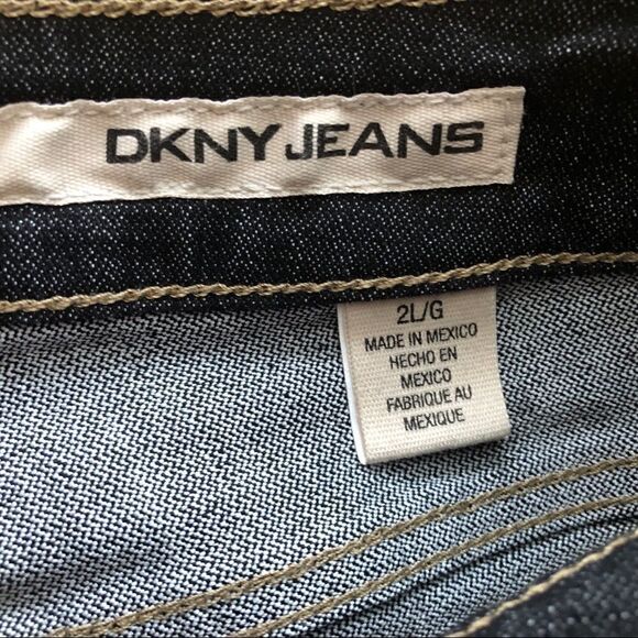 NWOT DKNY Size 2 Awesome Long Soho Black Jeans!! - Picture 7 of 12